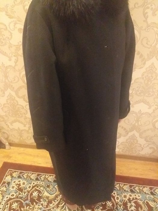 LAMA palto XL 52 razmer