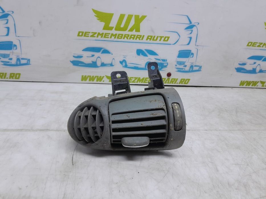 Grila ventilatie a2038300654 Mercedes-Benz C-Class W203  [din 2000 pa