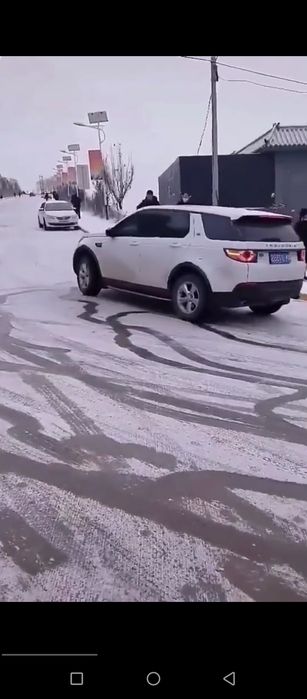 Mashina Balonlari uchun sirğantirmaydigan seflar zanjirli.