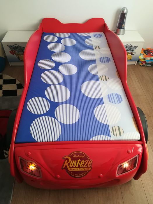 Vând pat copii Fulger Mcqueen