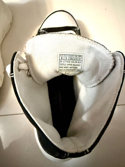 Ghete negre Skechers