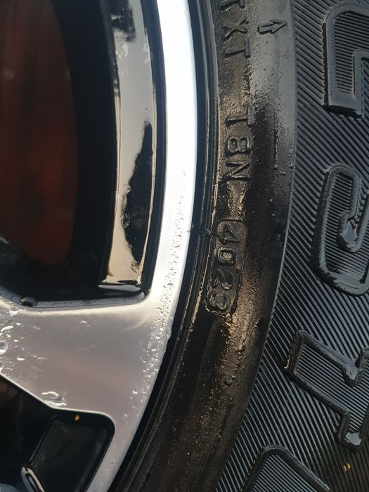Jante 6x139,7 pe 18 toyota cu anv noi m+s 265/60r18 bridgestone