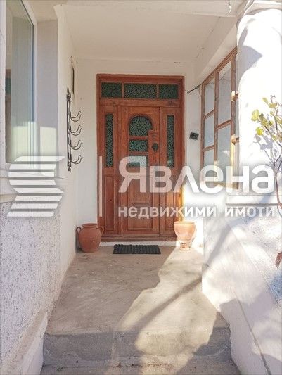 Продава се Къща в с. Звездица, Област Варна - 130 кв.м за 1224 €/кв.м - Снимка #1