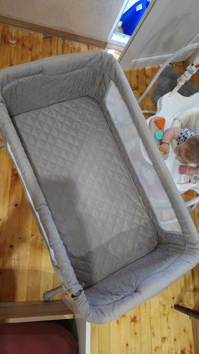 Next to me кошара