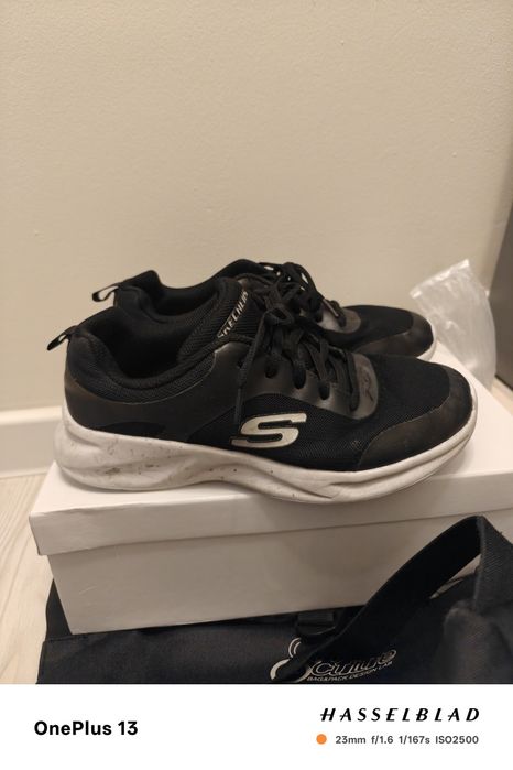 Продаю skechers оригинал