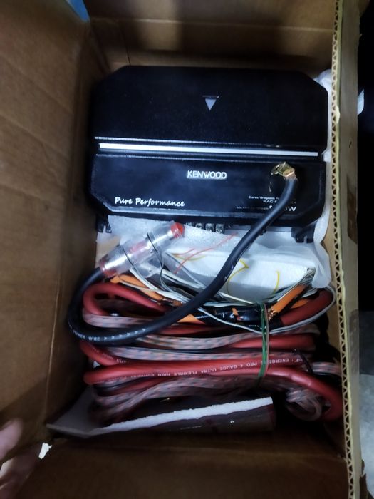 JBL 1200 WATTS  ..S ubwoofer . va KENWOOD. usileteli