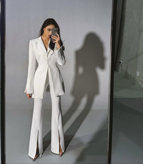 Костюм с брюками