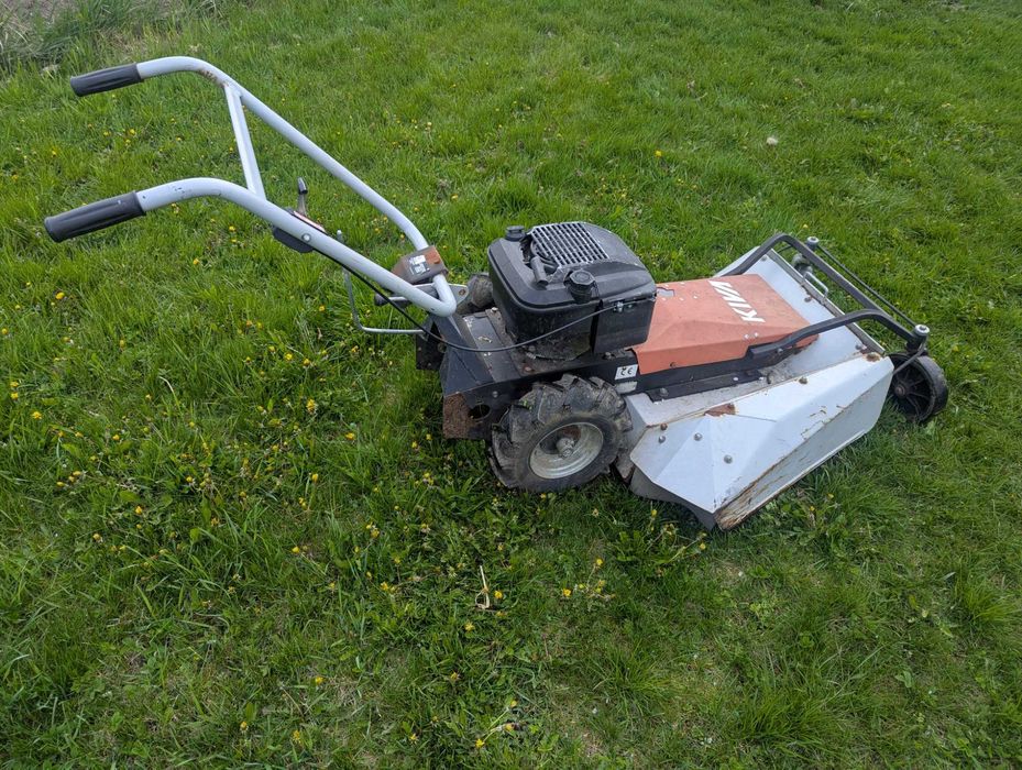 Masina de tuns iarba inalta Kiva, utilitara mixta