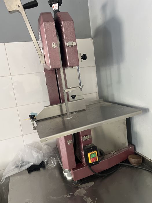 Suyak kesuvchi arra