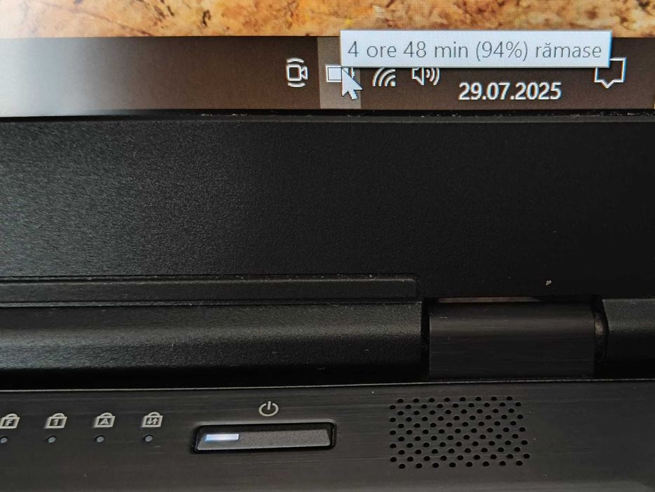 Laptop Fujitsu LIFEBOOK U748 Intel Core i5-8250U, 8 GB DDR4, 256GB SSD