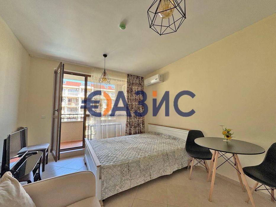 Продава се Едностаен апартамент в к.к. Слънчев бряг - 36 кв.м за 1132 €/кв.м - Снимка #8