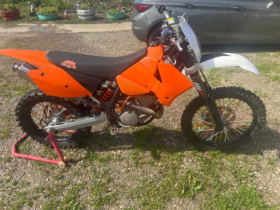 Vând cross  ktm 450 cm