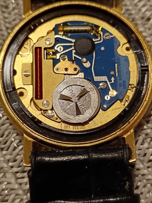 Оригинален мъжки часовник Certina EOL 115 1045. Каишка HIRSCH.