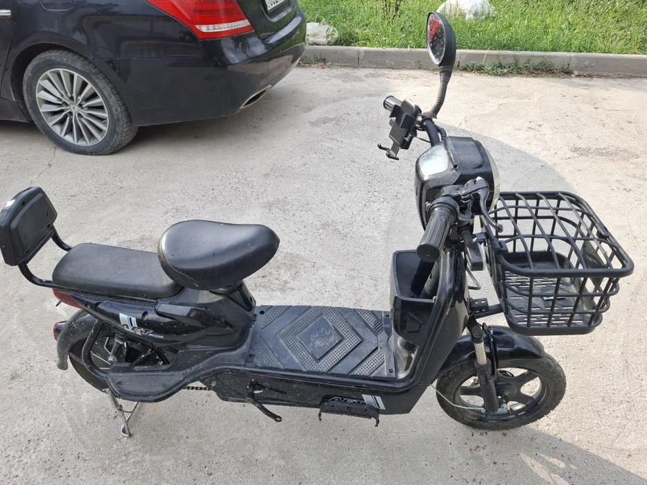 Скутер продается