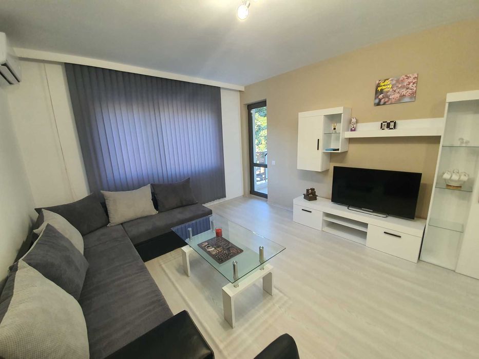 Дава се под наем Двустаен апартамент в Пловдив, Център - 67 кв.м за 500 € - Снимка #3