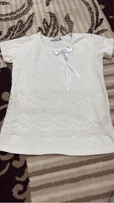 Продам школьную блузку и юбку