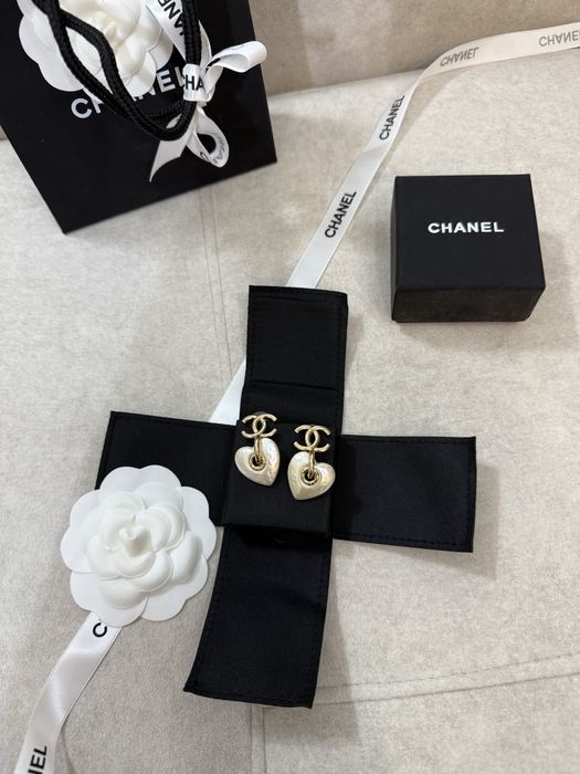 Серьги Шанель с упаковкой
