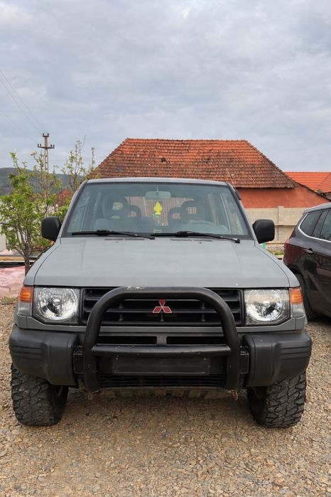 Mitsubishi pajero mk2