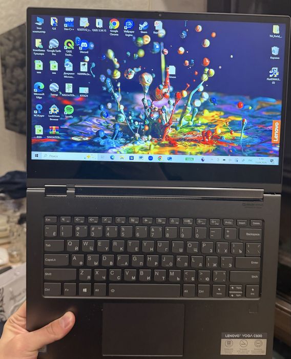 Ноутбук Lenovo yoga c930