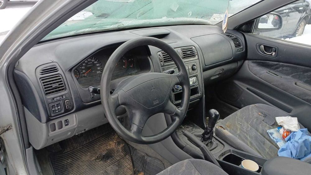 Dezmembrez Mitshubishi Galant 2.0 Diesel Euro 2 Din 1999 - 4D68
