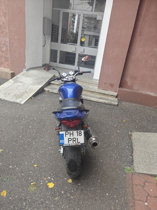 Kawasaki ZR750 - 6500lei Negociabil