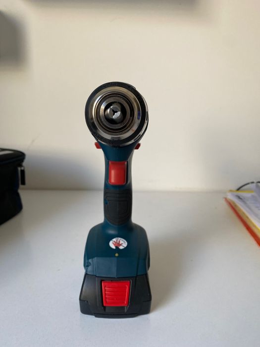 Винтоверт Bosch GSB 18V-21