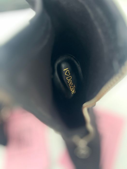 Дамски обувки на висок ток