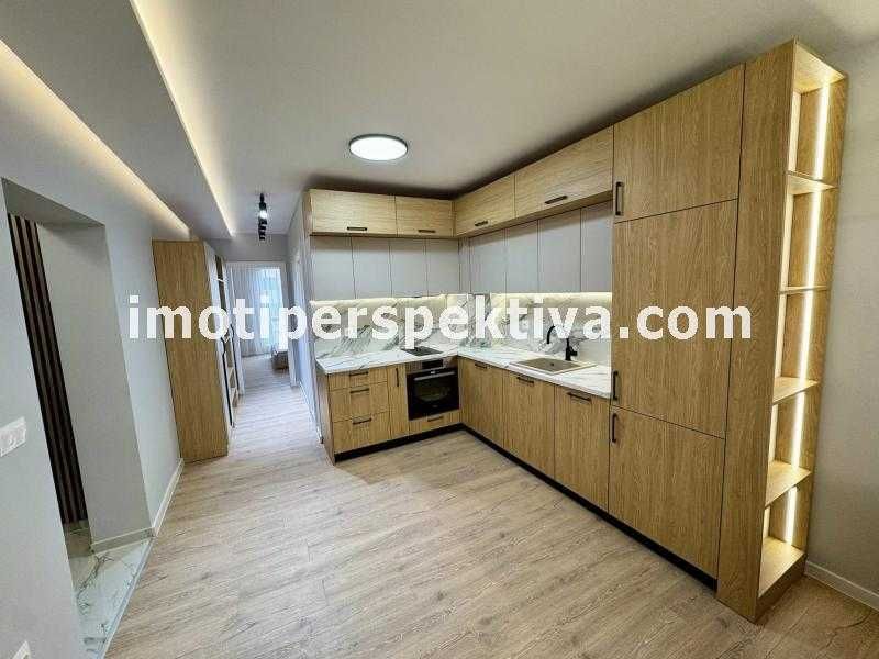 Продава се Двустаен апартамент в Пловдив, Кючук Париж - 75 кв.м за 990 €/кв.м - Снимка #2