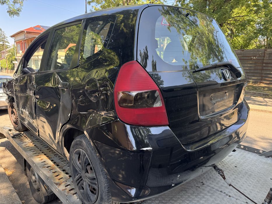 Honda Jazz 1 на части