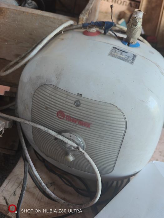 Продам Бойлер Ariston