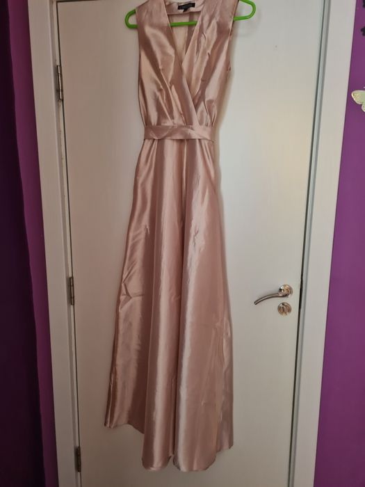 Официална рокля чисто нова!