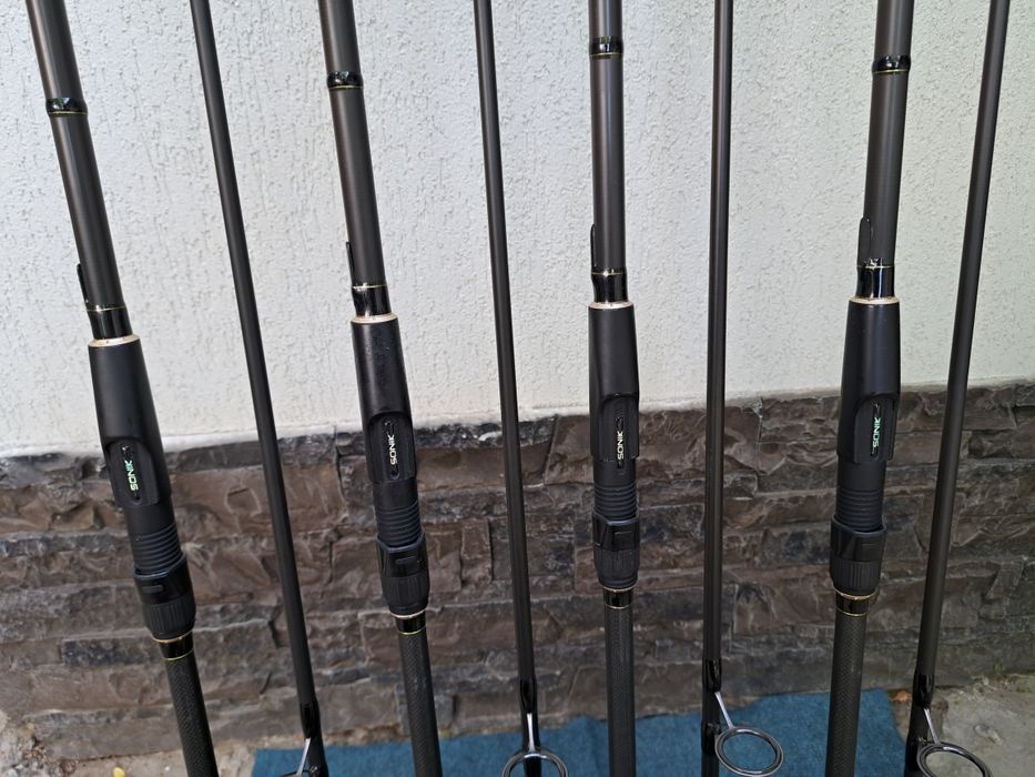 Set 4 lansete + mulinete Sonik SK4 + Tournous 10000