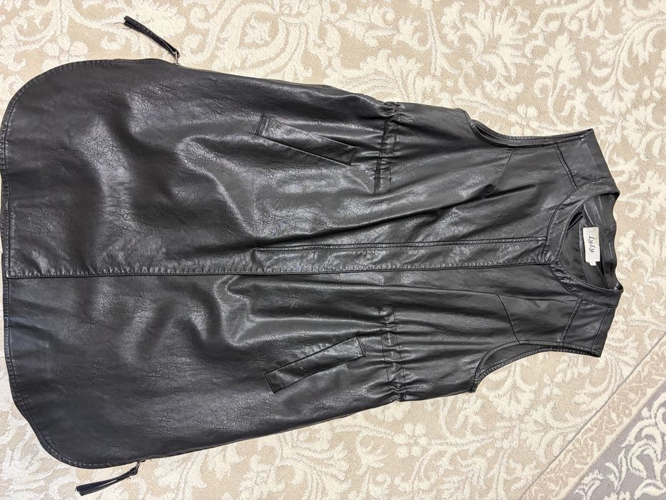 Женская одежда  за плитку шоколада