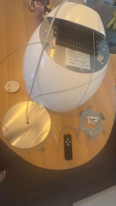 Hota insula Airforce New Moon White 45 cm. Putere de absorbtie 650mc/h