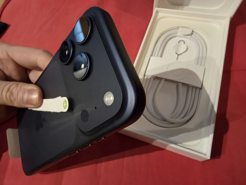 -Iphone 17Pro, Nou, 256Gb, 8Ram, 0 cicluri incarcare, neactivat, nefol