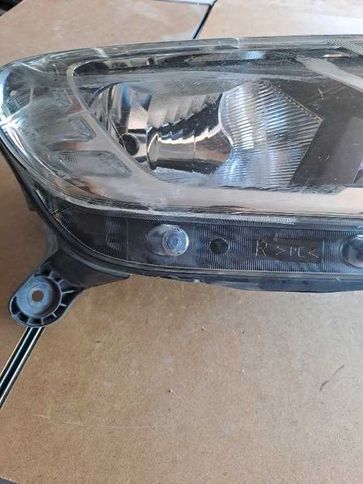 Far dreapta Dacia Logan 2 Facelift halogen led an 2017-2020