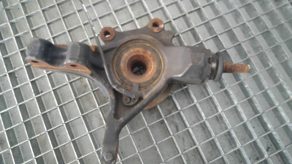 fuzeta stanga fata 1.6 hdi  peugeot partner