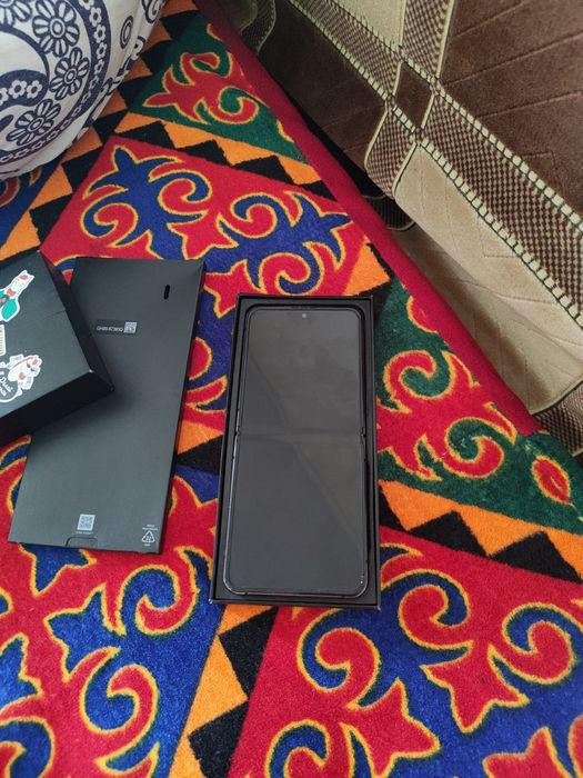 Samsung z flip 4 Продам/Обменяю