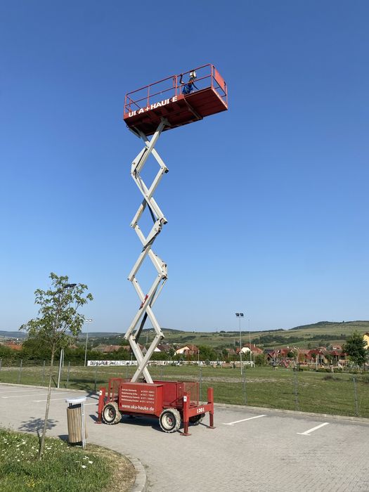 De inchiriat nacele electrica 4x4