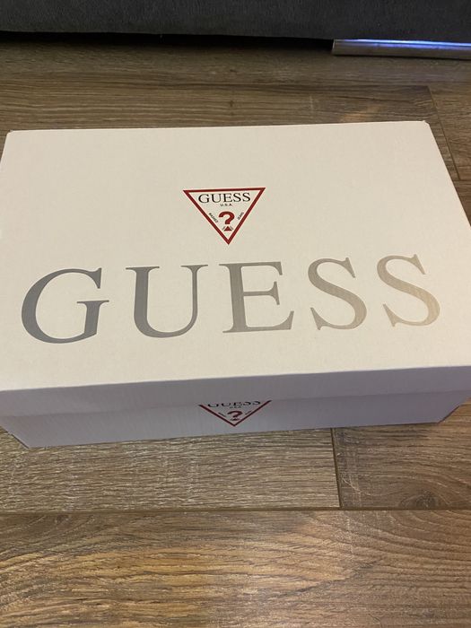 GUESS оригинални дамски обувки
