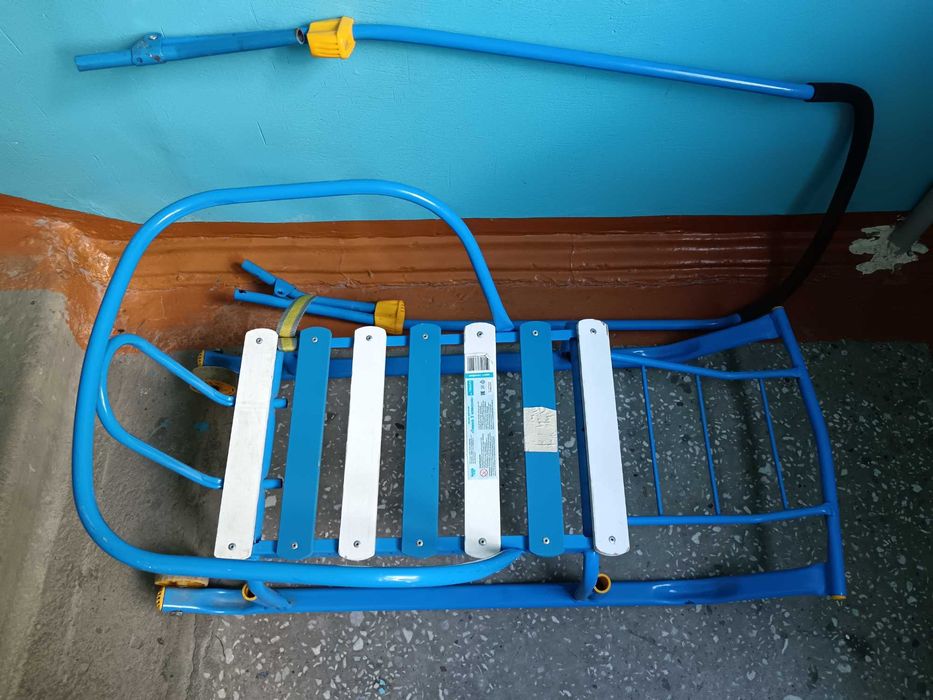 Санки готовь летом