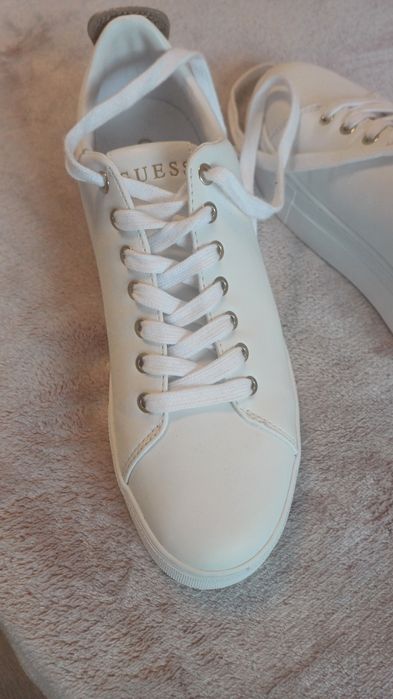 Дамски обувки GUESS 39 номер