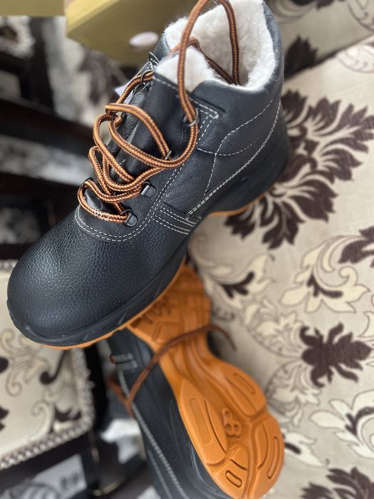 Рабочие  зимние ботинки