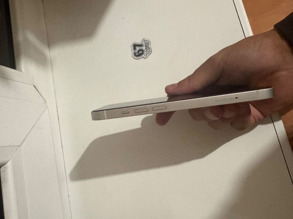 Iphone 13 whate 128