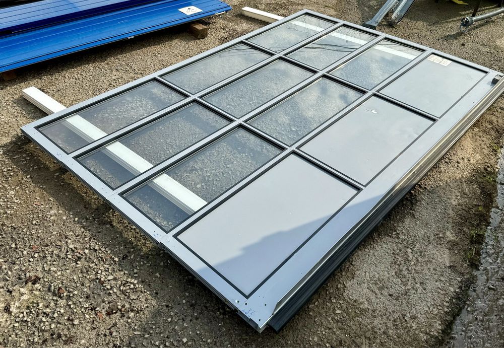 USA SECTIONALA INDUSTRIALA  poarta hala  sticla termopan H 241 X L 342