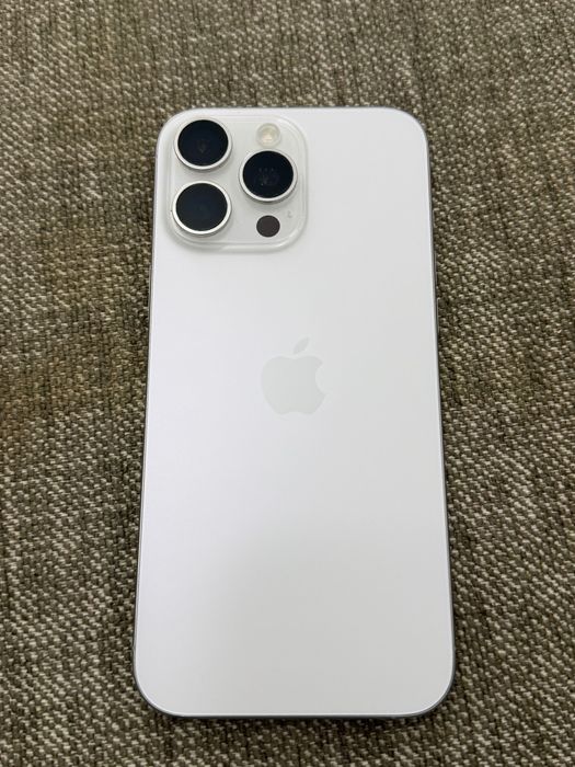 iPhone 16 Pro Max