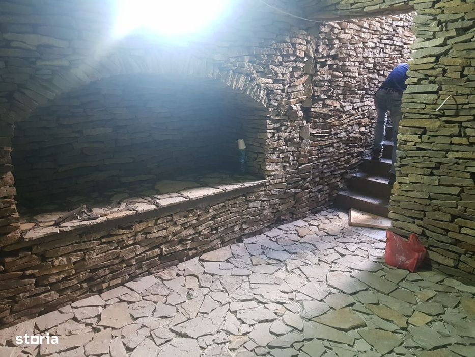 Casa noua cu etaj, zona Rediu