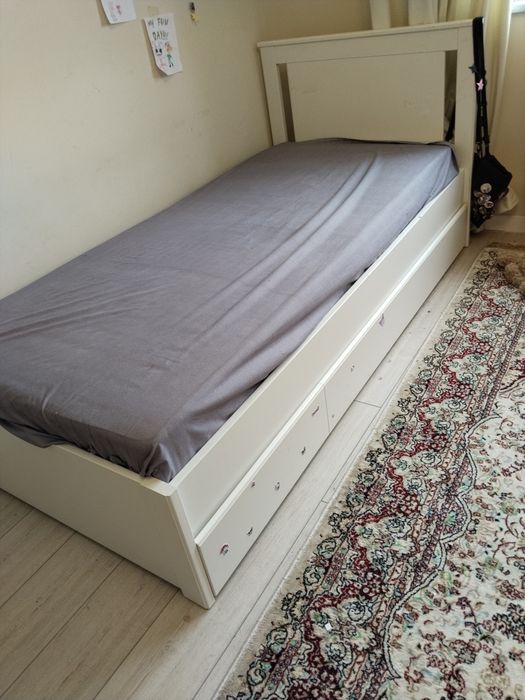 Срочно кровать отдам за символическую!