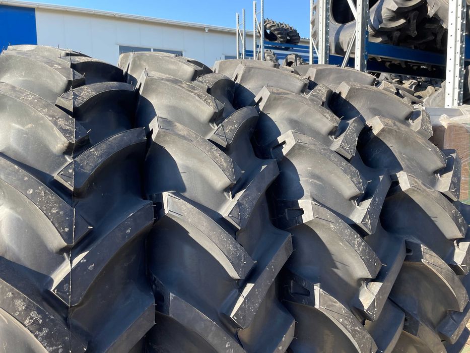 Marca PETLAS cauciucuri noi 14.00-38 pentru tractor romanesc