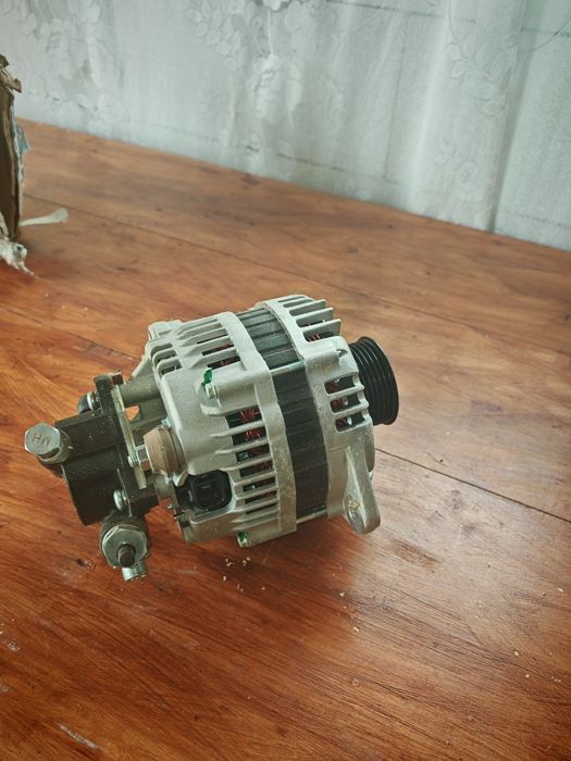 Vând alternator nou Opel astra g 1.7 dti